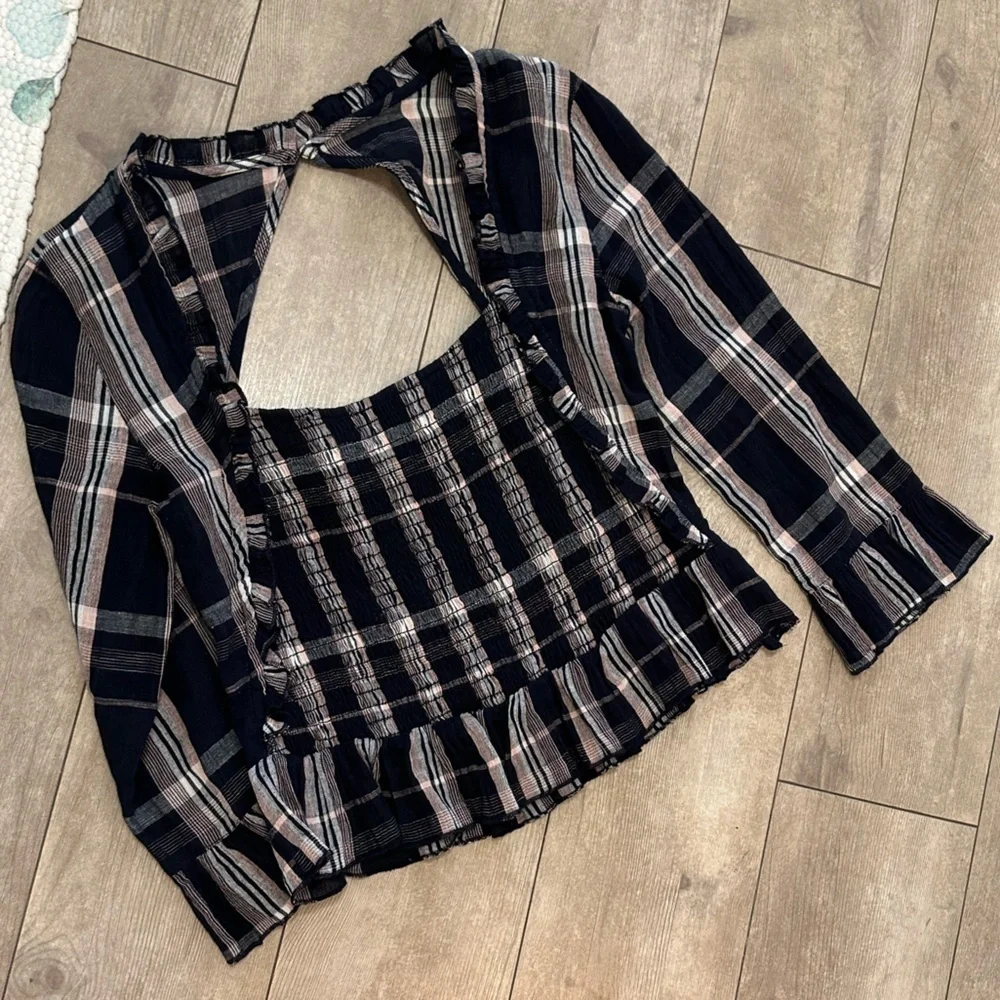 Free People Shirred w Elastic Blue Plaid Long-Sleeved Smocked Plaid Crop Shirt